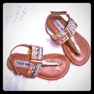 Stylish girls Steve Madden sandals sz 8